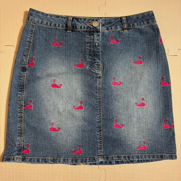 Lilly Pulitzer Denim Mini Skirt with Embroidered Pink Whales Size 4 Beach - Picture 1 of 11
